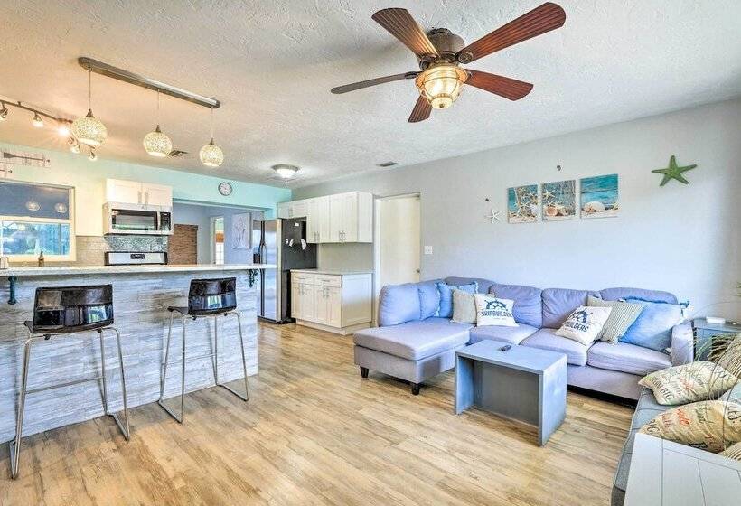 Ocean Breeze Oasis W/ Boat Dock & Slip On Canal!