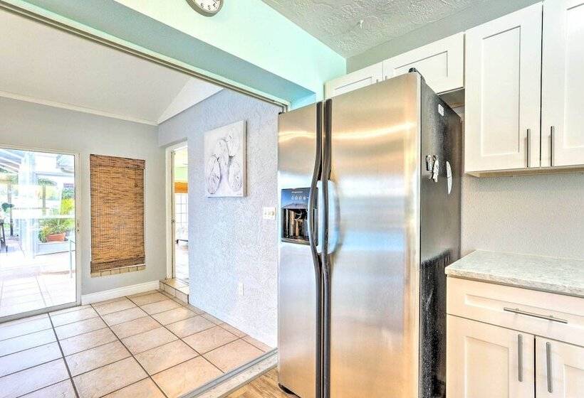 Ocean Breeze Oasis W/ Boat Dock & Slip On Canal!