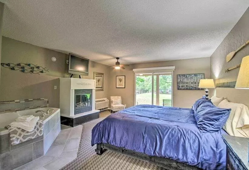 Deck + Fire Pit: Margaritaville Resort Home!