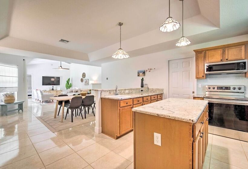 Walk To Rainbow River: Peaceful Home In Dunnellon