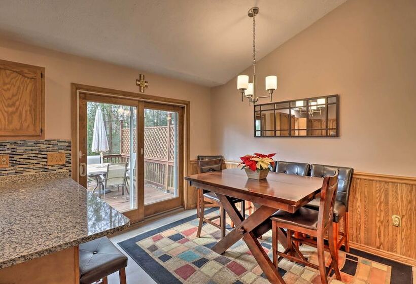 3 Mi To Kalahari: Pocono Mountain Home W/ Fire Pit