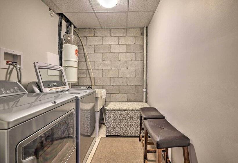 3 Mi To Kalahari: Pocono Mountain Home W/ Fire Pit