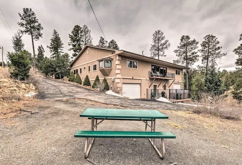 Casa Ruidoso Cabin: Hot Tub, Views & Pool Table!