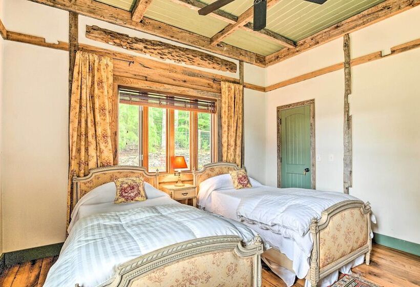 Views & Trails: Horse Farm Home In Campobello!