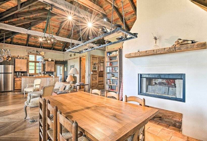 Views & Trails: Horse Farm Home In Campobello!