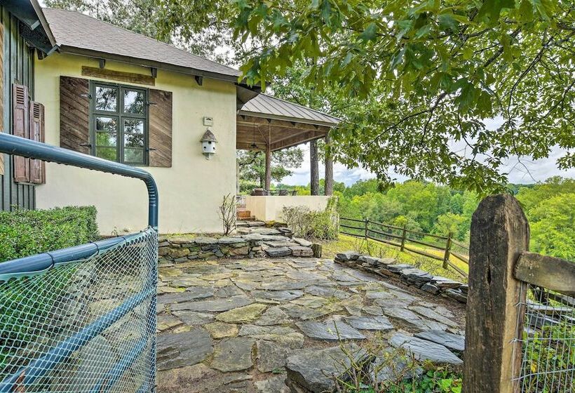 Views & Trails: Horse Farm Home In Campobello!