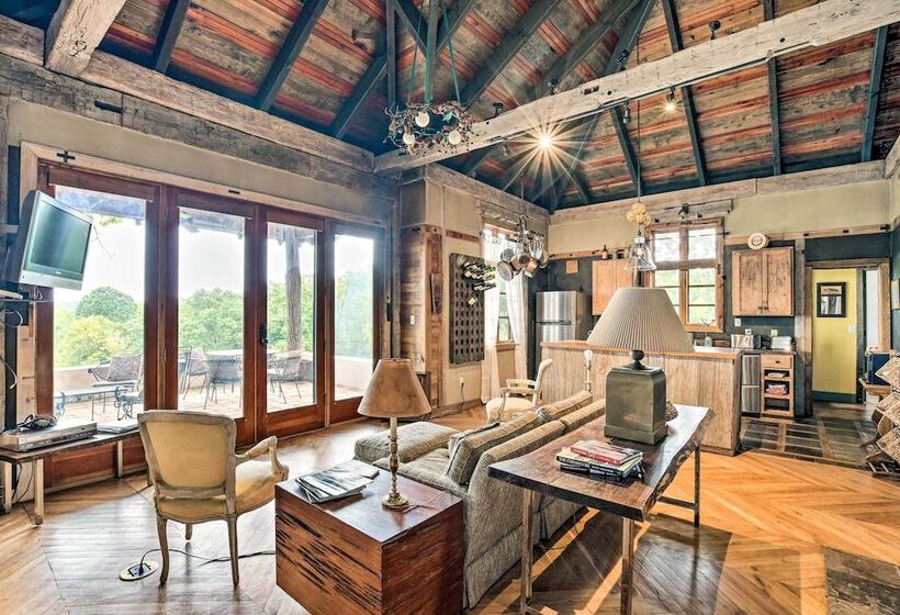 Views & Trails: Horse Farm Home In Campobello!