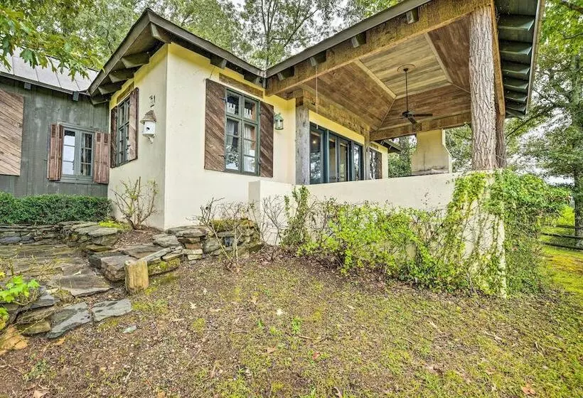 Views & Trails: Horse Farm Home In Campobello!