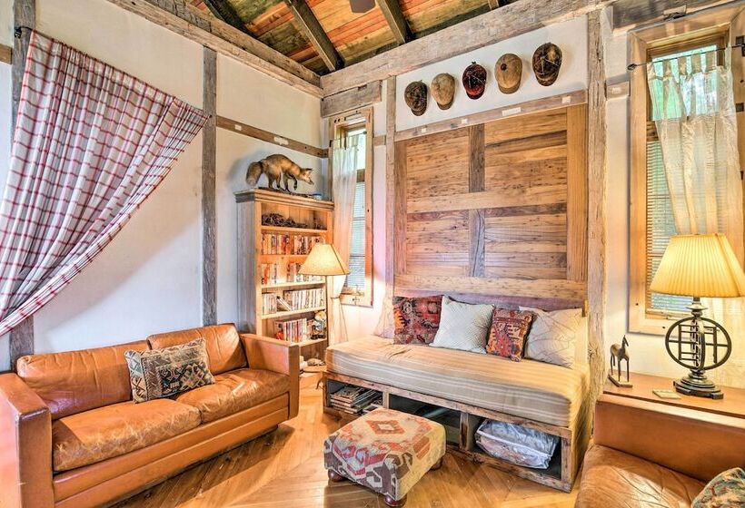 Views & Trails: Horse Farm Home In Campobello!