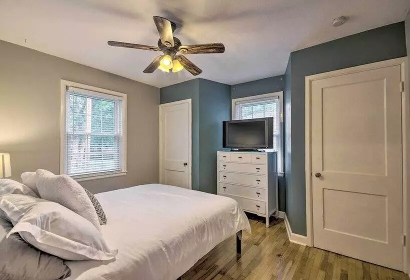 Sedalia Retreat W/ Spacious Yard & Fire Pit!