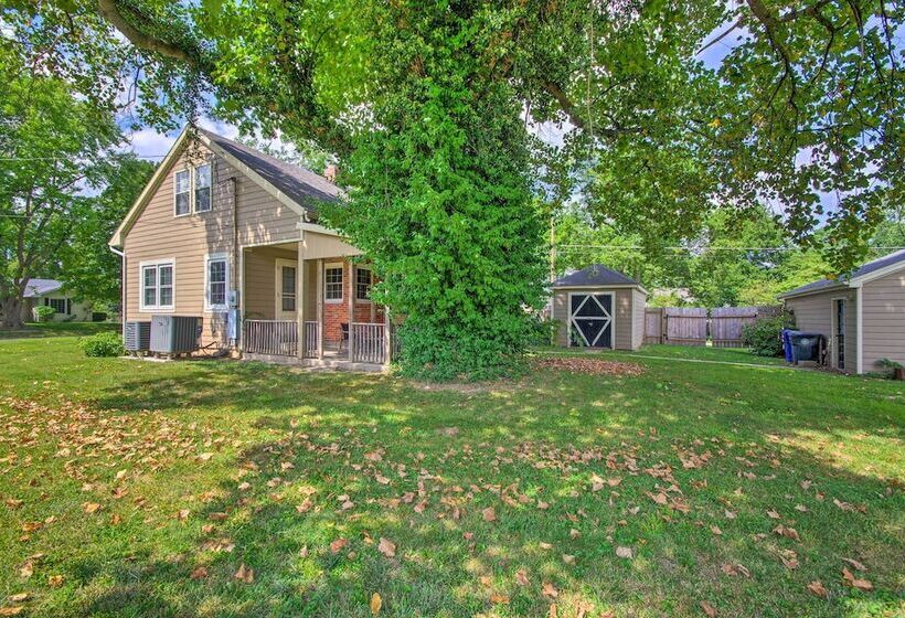 Sedalia Retreat W/ Spacious Yard & Fire Pit!