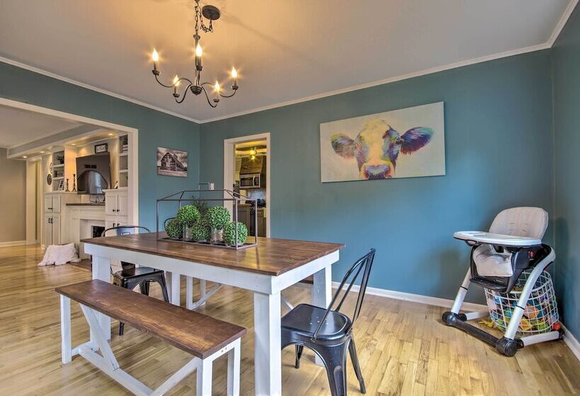 Sedalia Retreat W/ Spacious Yard & Fire Pit!