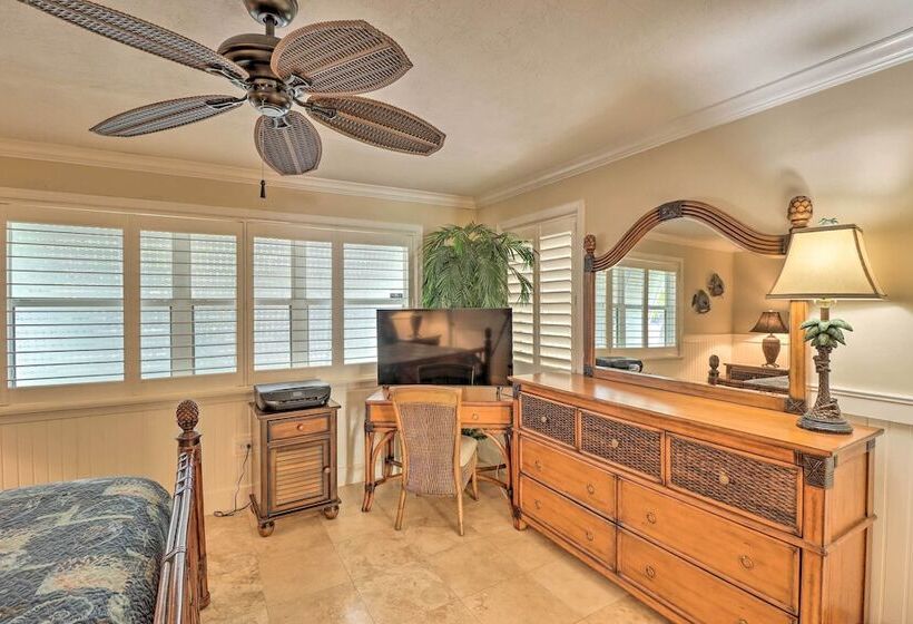 Soothing Duck Key Vacation Rental!