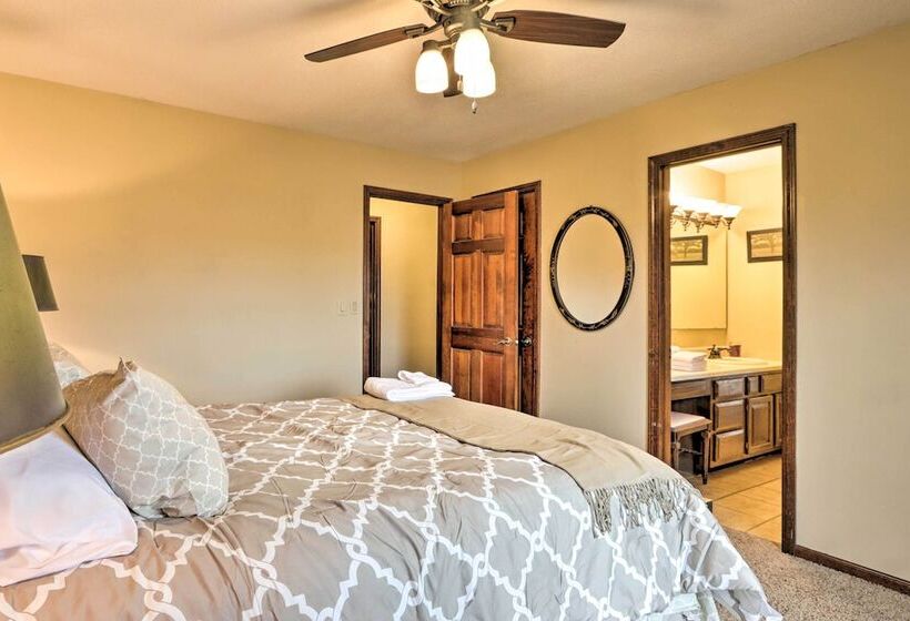 Spacious Home W/ Pond ~ 13 Mi To Columbia!