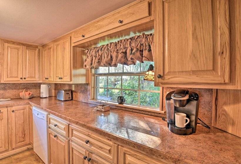 St Johns River Canal Home W/ Grill!