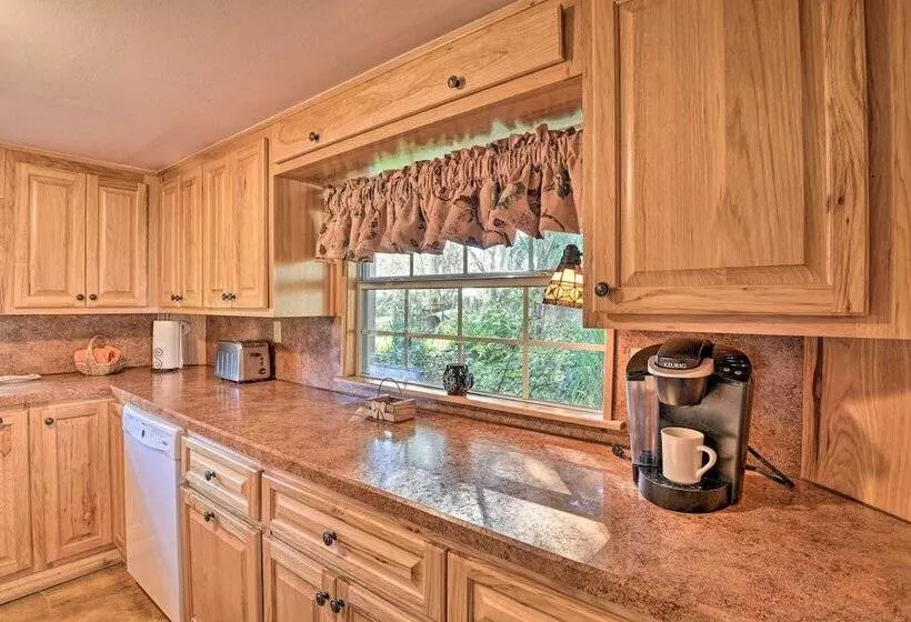 St Johns River Canal Home W/ Grill!