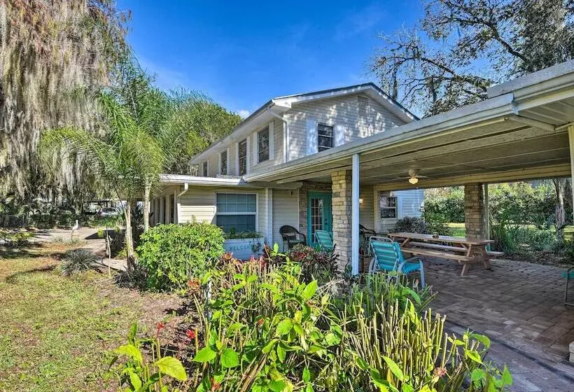 St Johns River Canal Home W/ Grill!