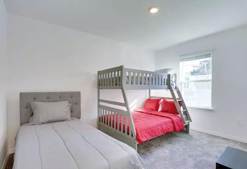 Stylish Port St Lucie Home ~ 12 Mi To Beach!