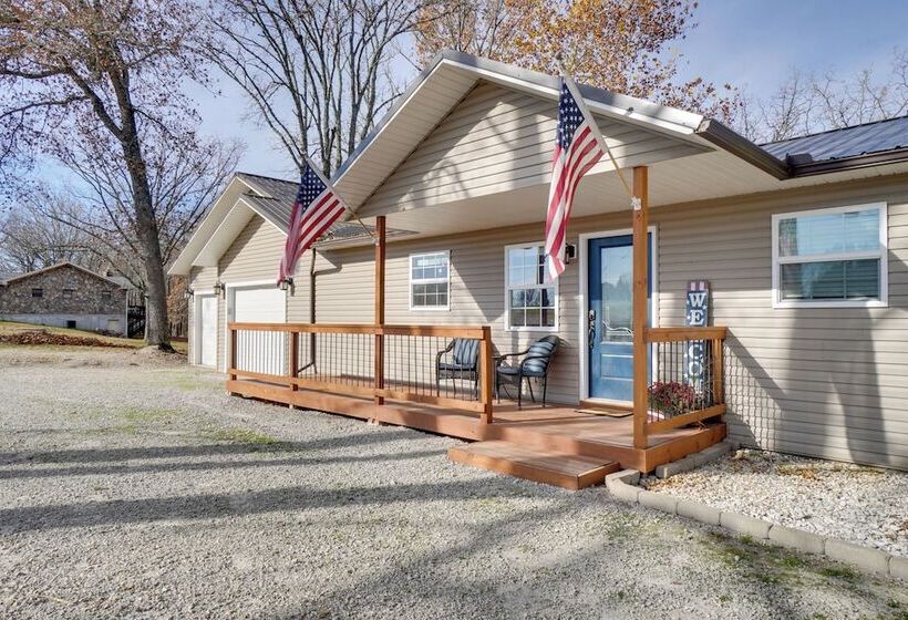 Table Rock Lake Home Fire Pit & Lake Views!