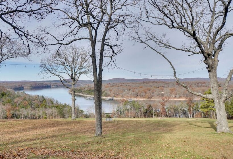 Table Rock Lake Home Fire Pit & Lake Views!