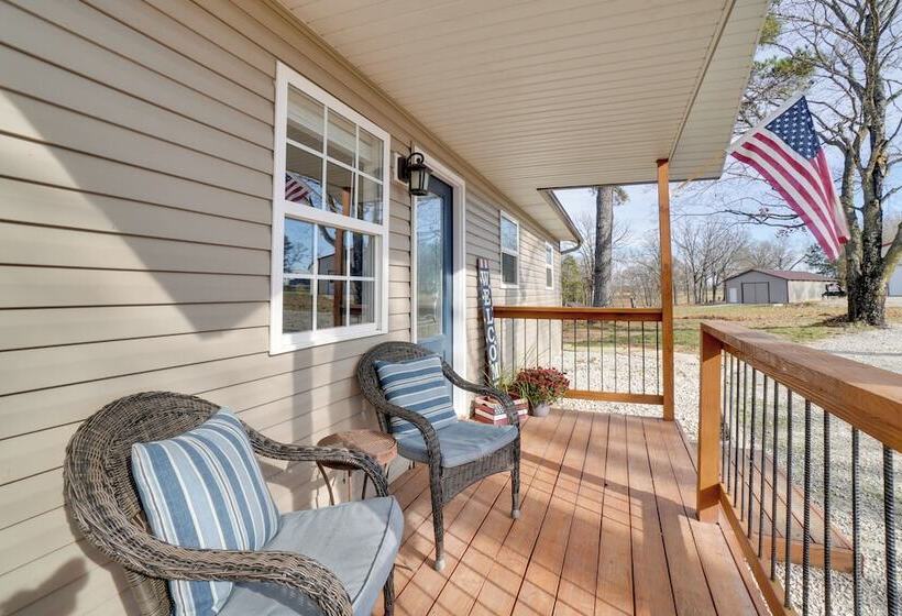 Table Rock Lake Home Fire Pit & Lake Views!
