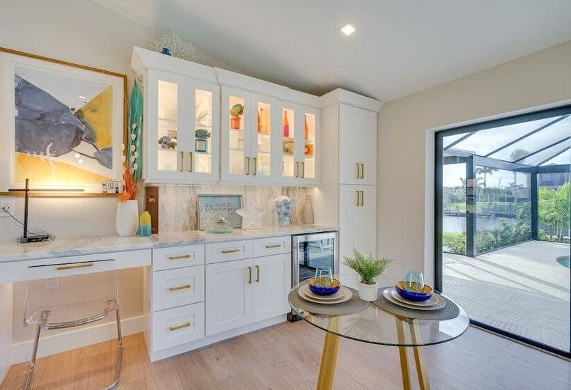 Private Pool: Modern Canalfront Home In Cape Coral