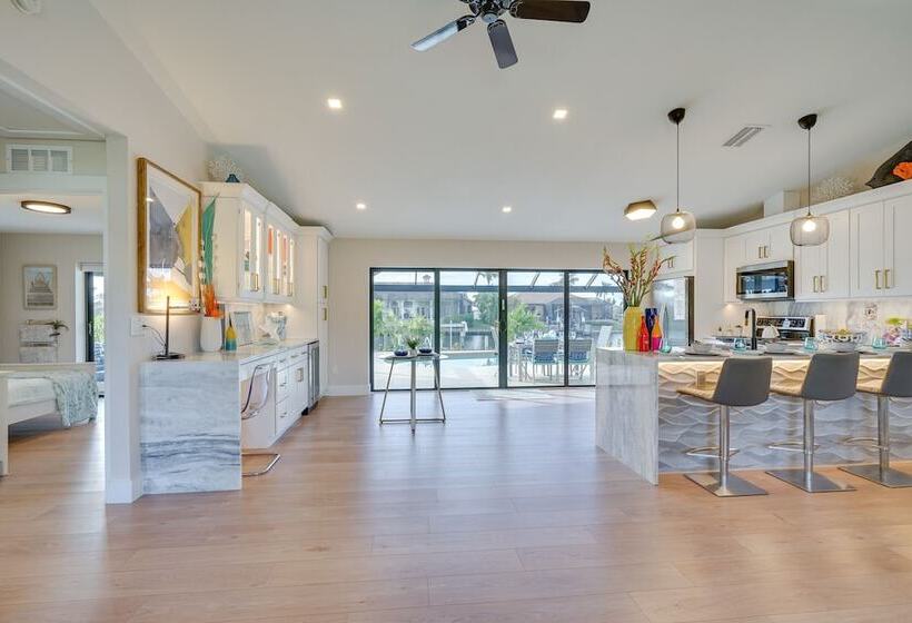 Private Pool: Modern Canalfront Home In Cape Coral