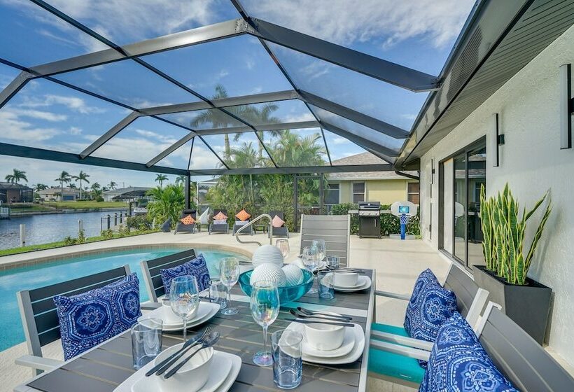 Private Pool: Modern Canalfront Home In Cape Coral