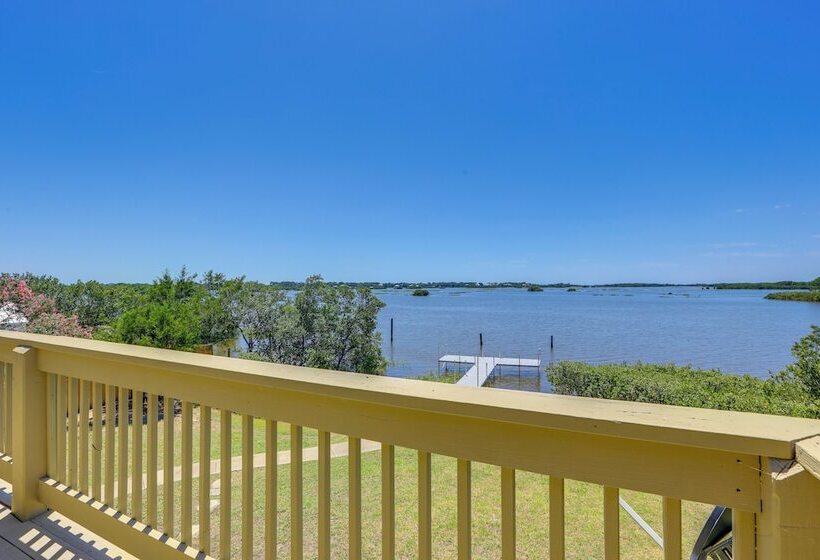 Waterfront Cedar Key Duplex Home: Grill & Dock!