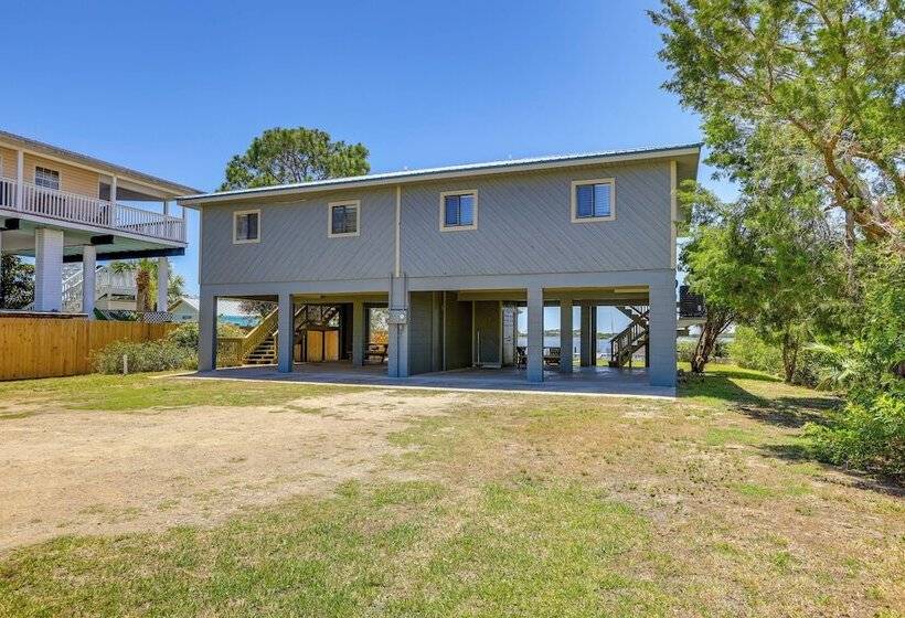 Waterfront Cedar Key Duplex Home: Grill & Dock!