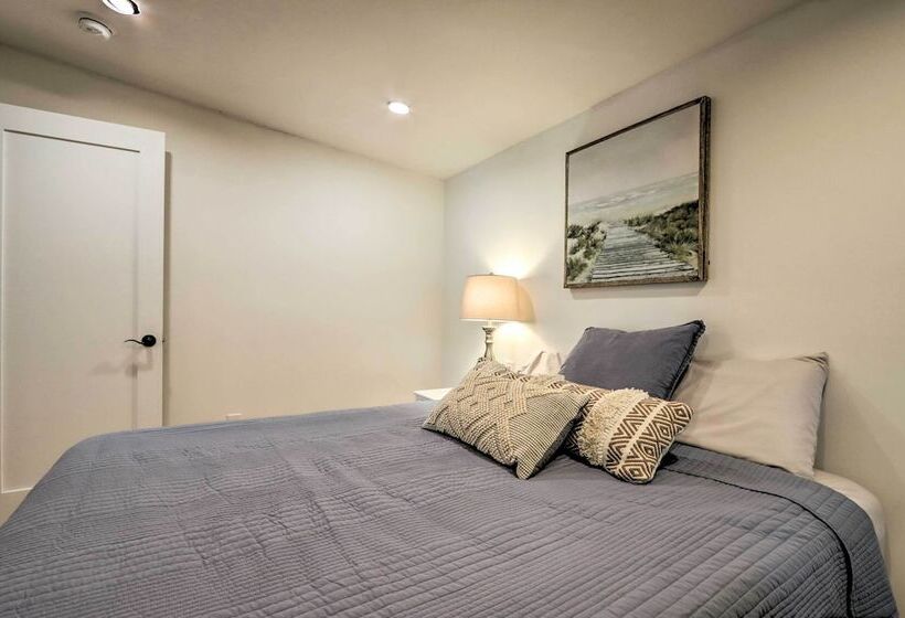 Waterfront Lake Ozark Home W/ Dock & Boat Slip!