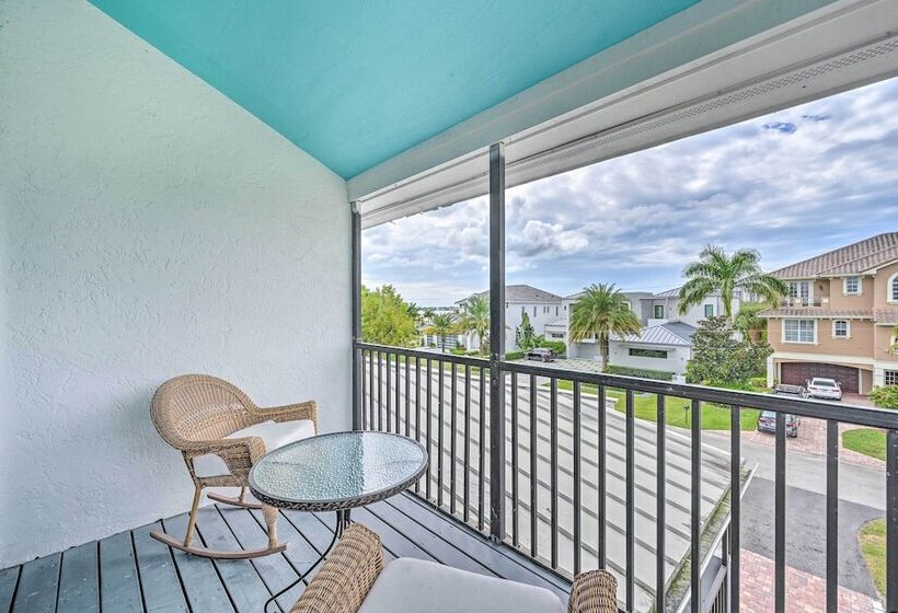 Waterfront Marco Island House With Shared Dock!