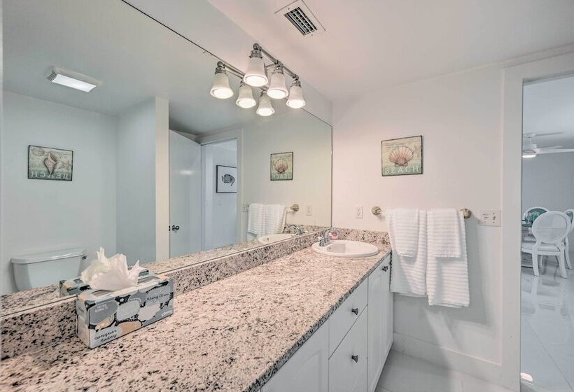 Waterfront Marco Island House With Shared Dock!