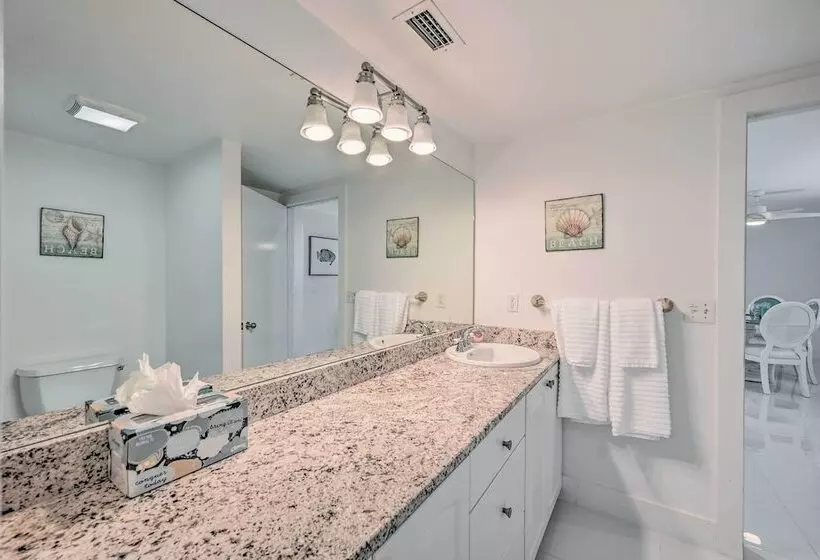 Waterfront Marco Island House With Shared Dock!