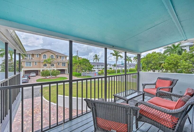 Waterfront Marco Island House With Shared Dock!