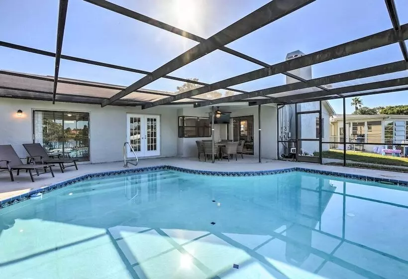 Waterfront Port Richey House W/ Heated Pool!