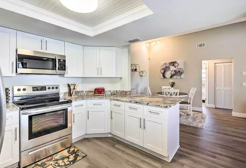 Waterfront Port Richey House W/ Heated Pool!