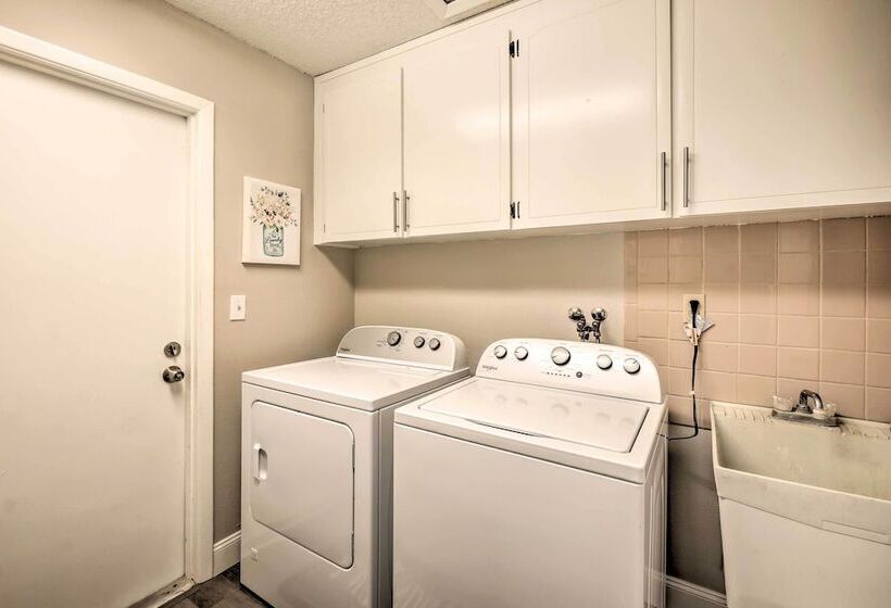 Waterfront Port Richey House W/ Heated Pool!