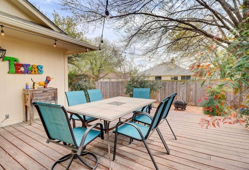 Airy Georgetown Home W/ Fire Pit!