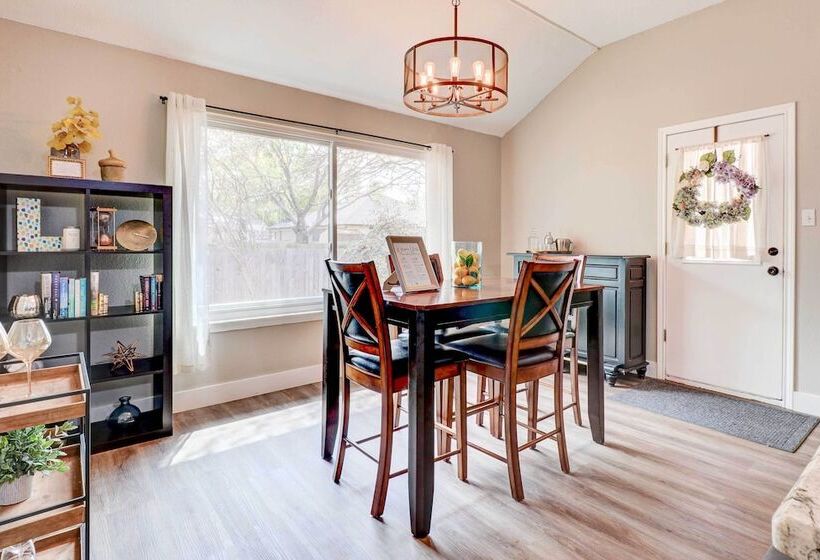 Airy Georgetown Home W/ Fire Pit!