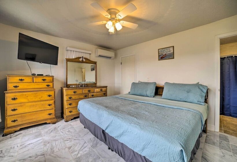 Alpine Lake Resort Home: Stunning Lake Views!