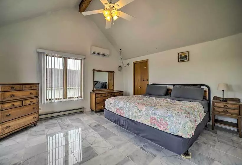 Alpine Lake Resort Home: Stunning Lake Views!