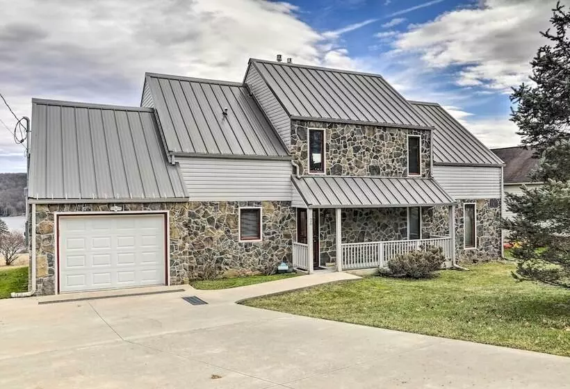 Alpine Lake Resort Home: Stunning Lake Views!