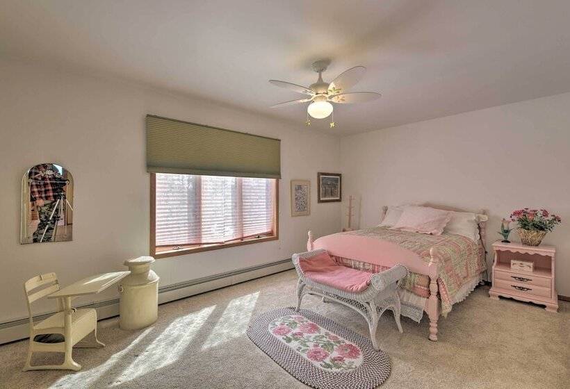 Spacious Angel Fire Cabin < 4 Miles To Resort!