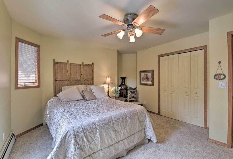 Spacious Angel Fire Cabin < 4 Miles To Resort!