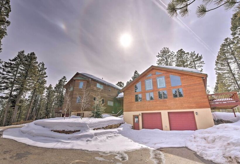 Spacious Angel Fire Cabin < 4 Miles To Resort!