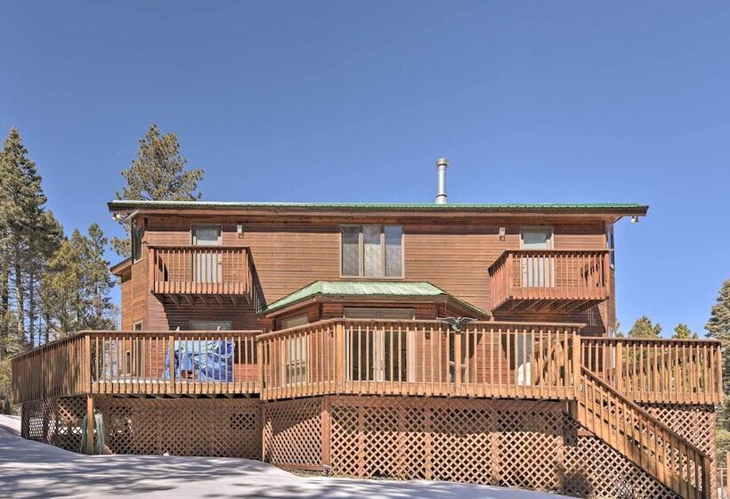 Spacious Angel Fire Cabin < 4 Miles To Resort!