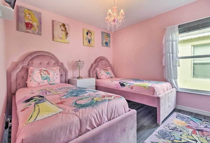 Games, Pool, Golf Course View: Haines City Home