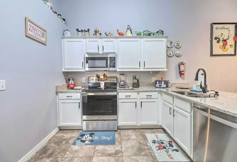 Games, Pool, Golf Course View: Haines City Home