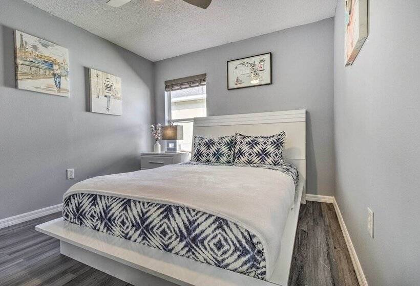 Games, Pool, Golf Course View: Haines City Home